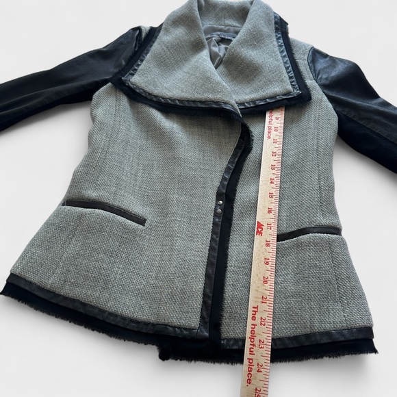 VINCE Womens Blazer Size 2 Heather Gray Black Leather Sleeves Shawl Collar NWOT - Picture 12 of 16